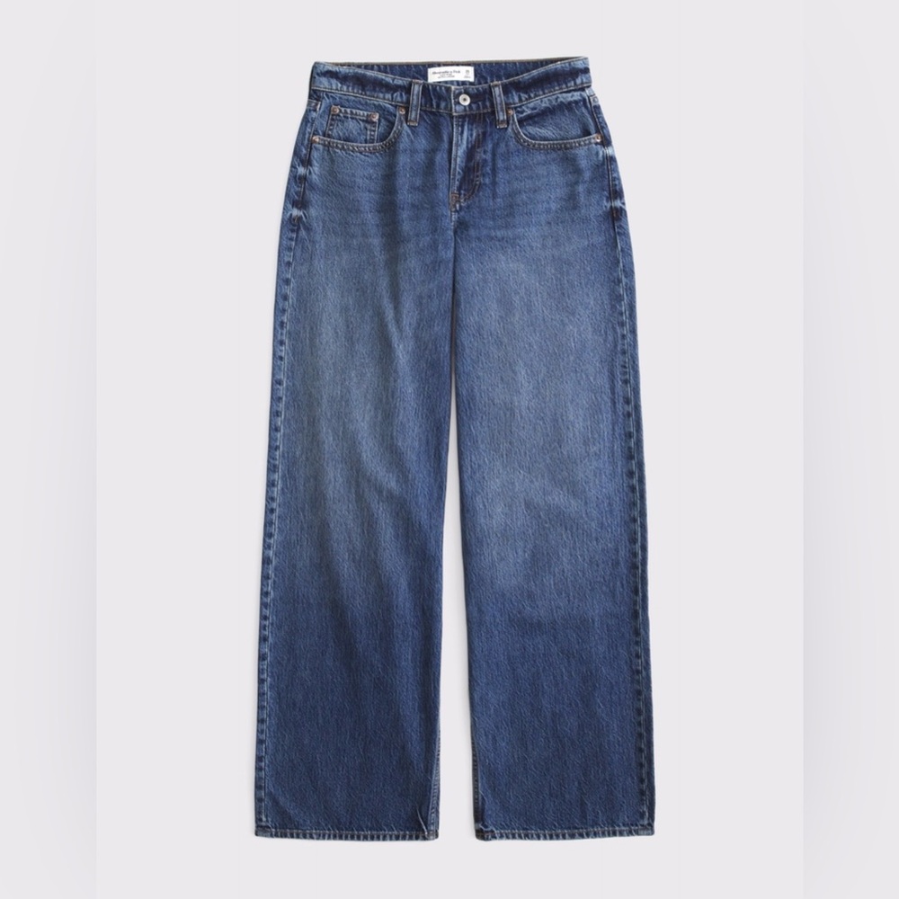 Abercrombie & Fitch Curve Love Low Rise Loose Jeans - Bow Pocket
